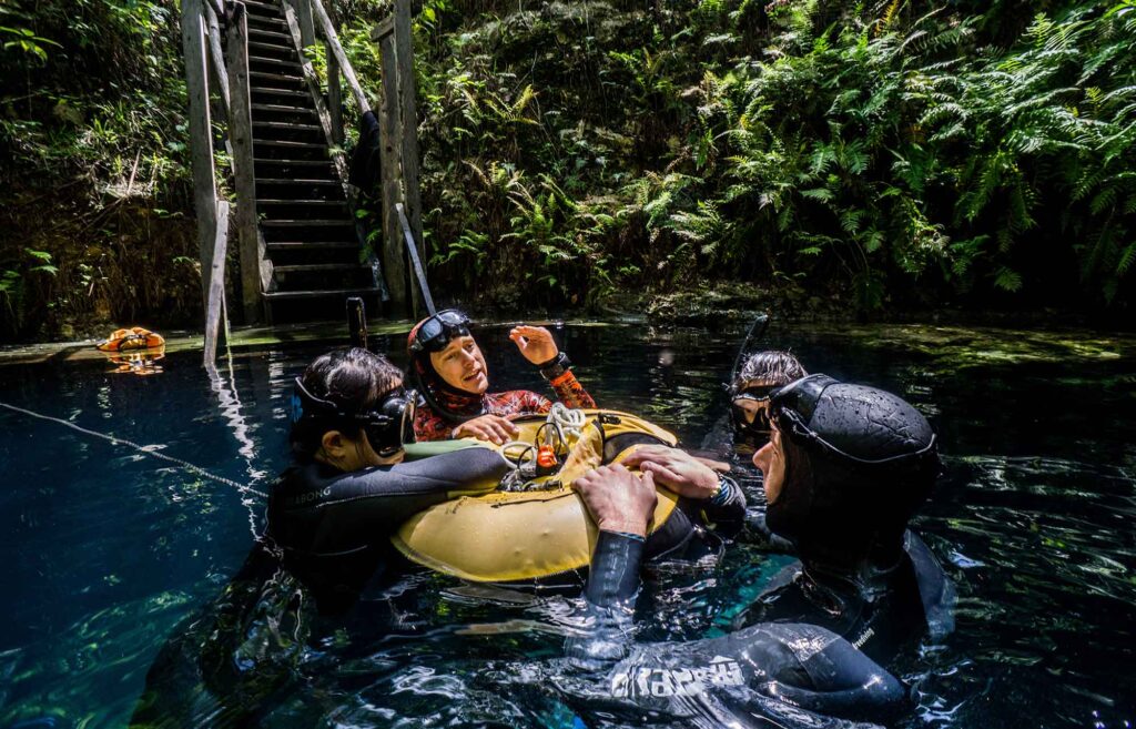 Image of students of AIDA Instructors course at Pranamaya Freediving Mexico